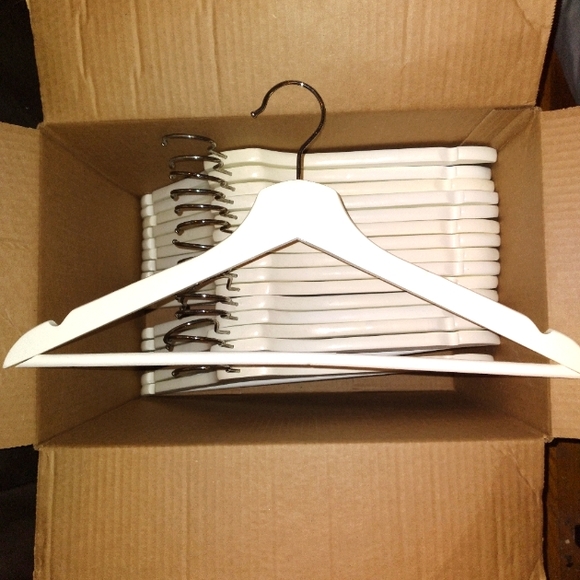 Other - Hangers white wooden 15❤